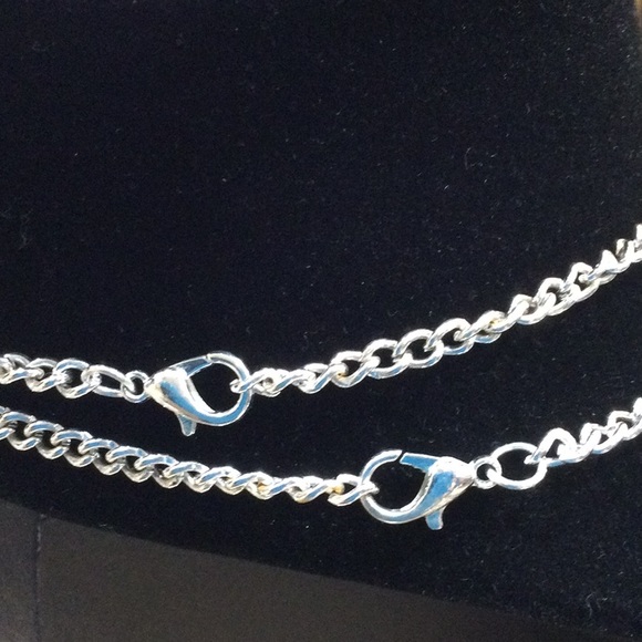 Two Rhinestone chokers, Very sparkly! - Picture 2 of 6